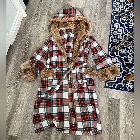 Pottery Barn Other - Pottery Barn Tartan Plaid Robe with Faux Fur